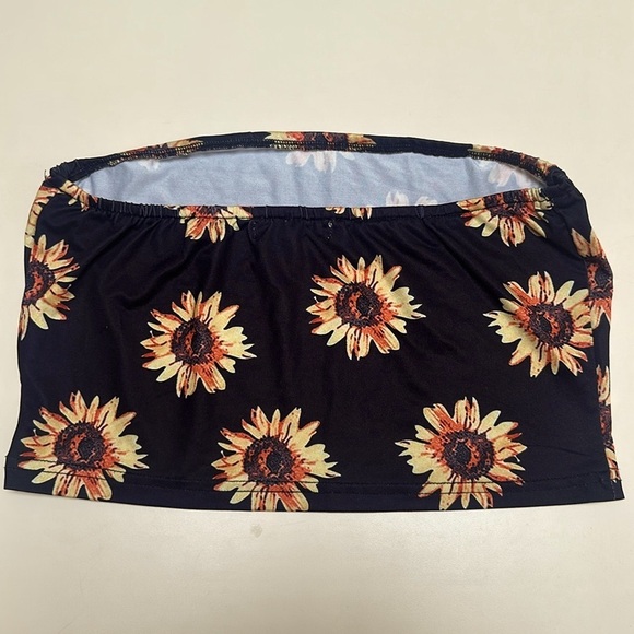 ❤️ ROMWE Bandeau sunflower top size medium - Picture 6 of 6